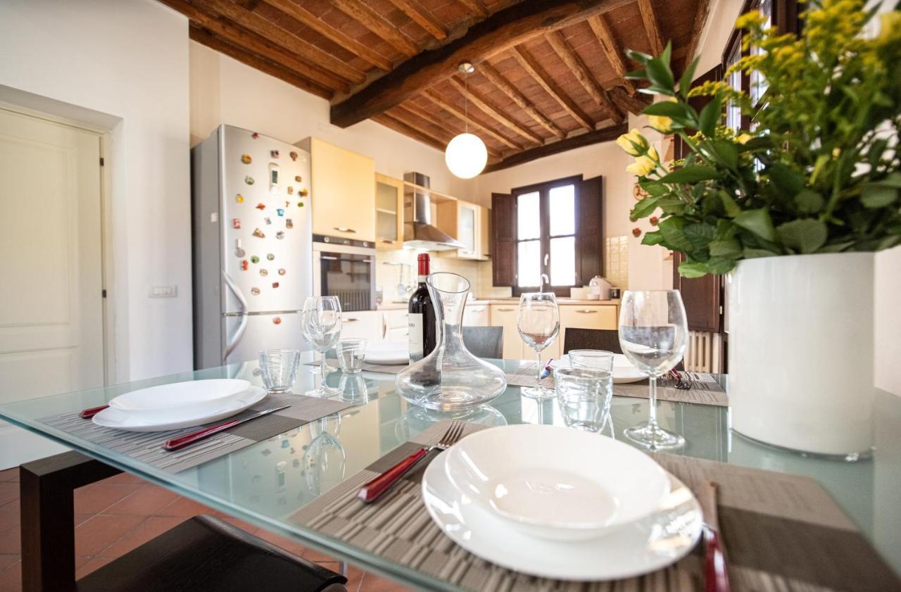 Serena Apartment, Cosy Close Center Town Lucca Dış mekan fotoğraf