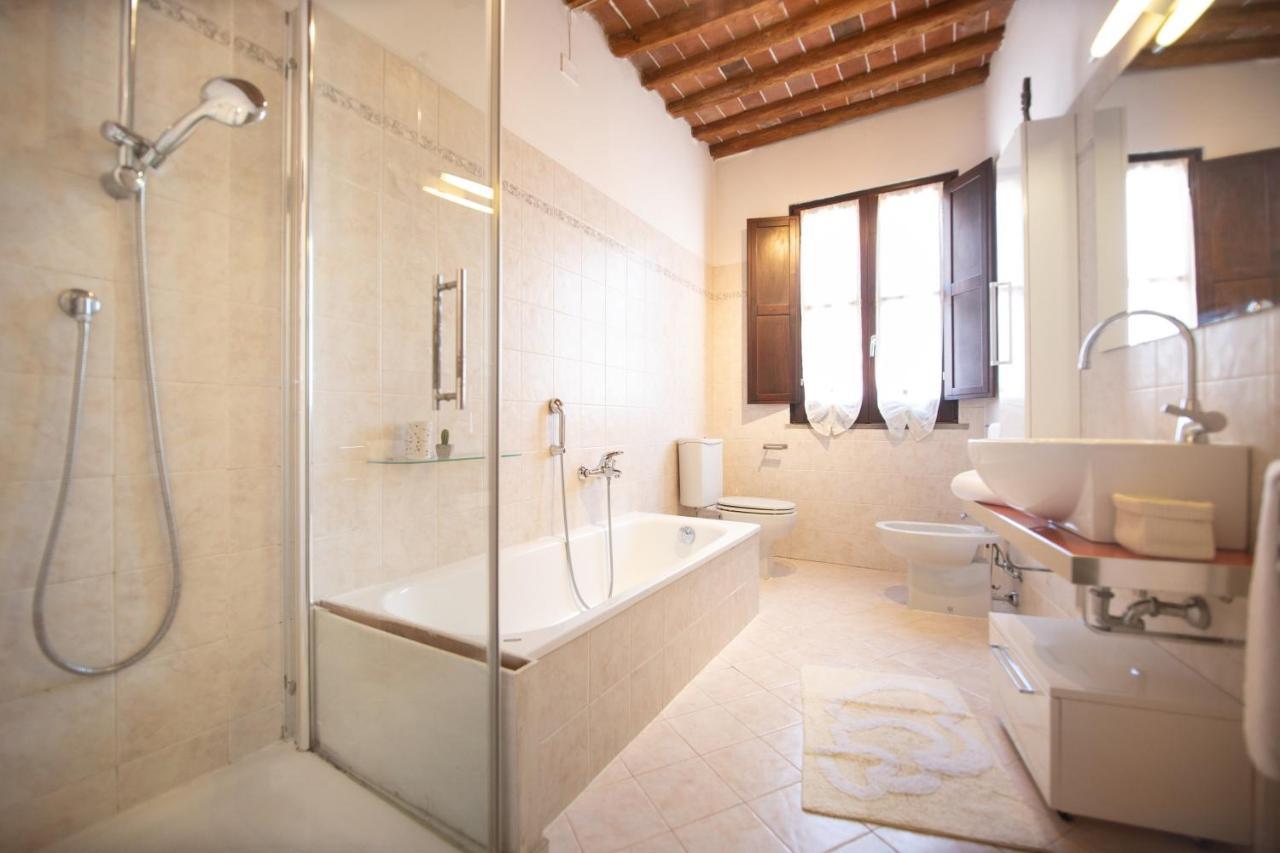 Serena Apartment, Cosy Close Center Town Lucca Dış mekan fotoğraf